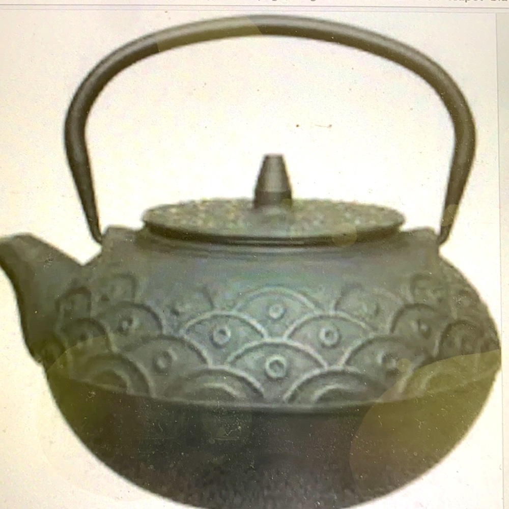 BergHoff Studio Cast Iron Teapot, Black, 1.48qt
